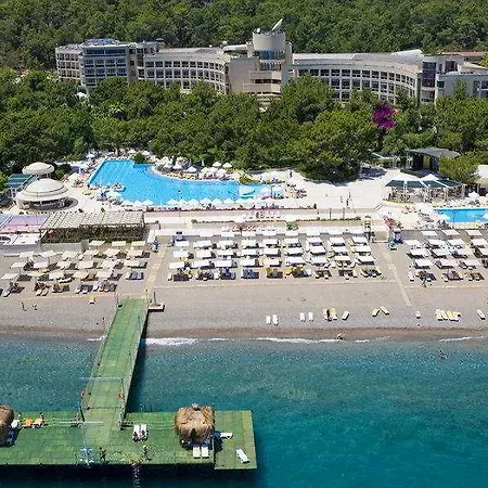 Perre La & 4*